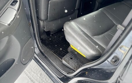 Toyota Land Cruiser Prado 120 рестайлинг, 2004 год, 1 393 000 рублей, 33 фотография