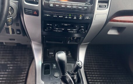 Toyota Land Cruiser Prado 120 рестайлинг, 2004 год, 1 393 000 рублей, 26 фотография