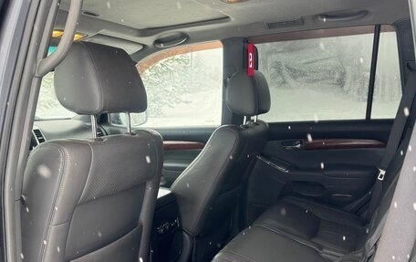 Toyota Land Cruiser Prado 120 рестайлинг, 2004 год, 1 393 000 рублей, 23 фотография