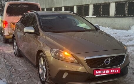 Volvo V40 Cross Country I, 2014 год, 1 195 000 рублей, 2 фотография