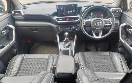 Toyota Raize I, 2021 год, 1 750 000 рублей, 12 фотография