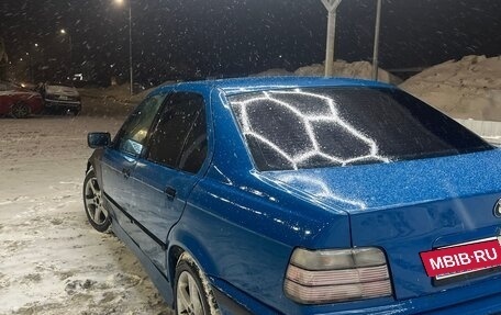 BMW 3 серия, 1991 год, 250 000 рублей, 4 фотография