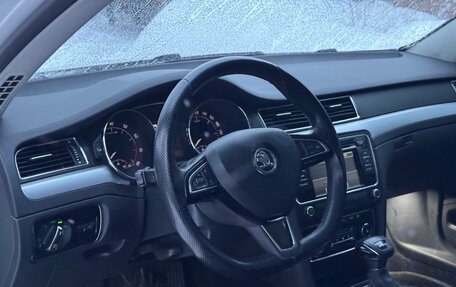 Skoda Superb III рестайлинг, 2013 год, 1 100 000 рублей, 23 фотография