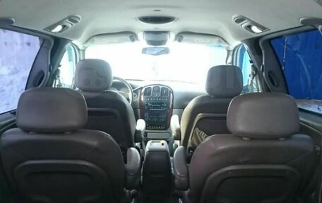 Chrysler Town & Country IV, 2002 год, 380 000 рублей, 7 фотография