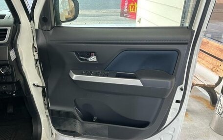 Toyota Roomy I, 2022 год, 979 099 рублей, 18 фотография