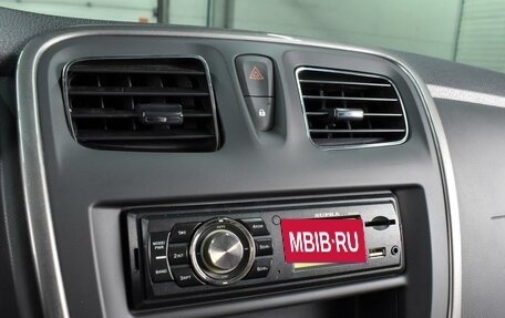 Renault Logan II, 2018 год, 909 000 рублей, 13 фотография