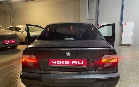 BMW 5 серия, 2000 год, 700 000 рублей, 3 фотография