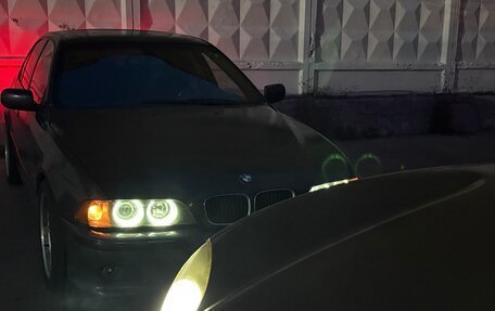 BMW 5 серия, 2000 год, 700 000 рублей, 8 фотография
