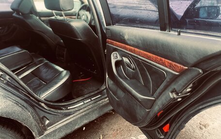 BMW 5 серия, 2000 год, 700 000 рублей, 22 фотография