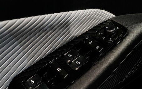 Geely Emgrand, 2023 год, 1 750 000 рублей, 18 фотография