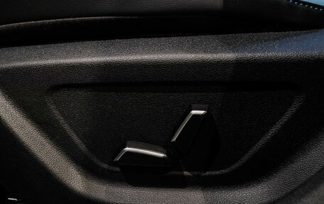 Geely Emgrand, 2023 год, 1 750 000 рублей, 19 фотография