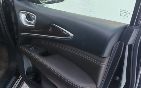 Infiniti QX60 I рестайлинг, 2017 год, 3 150 000 рублей, 13 фотография