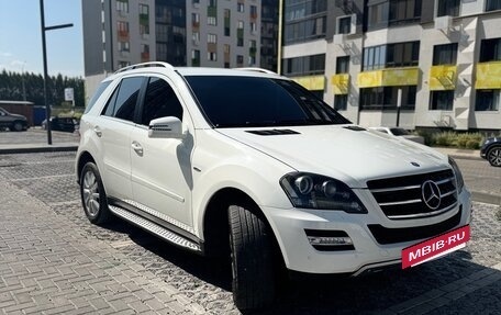 Mercedes-Benz M-Класс, 2011 год, 2 050 000 рублей, 2 фотография