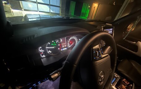 Toyota Land Cruiser 200, 2017 год, 8 500 000 рублей, 6 фотография