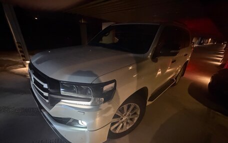 Toyota Land Cruiser 200, 2017 год, 8 500 000 рублей, 8 фотография