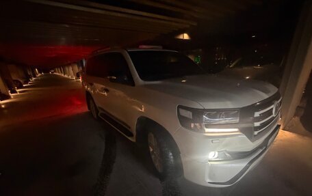 Toyota Land Cruiser 200, 2017 год, 8 500 000 рублей, 4 фотография