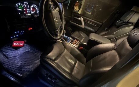 Toyota Land Cruiser 200, 2017 год, 8 500 000 рублей, 9 фотография