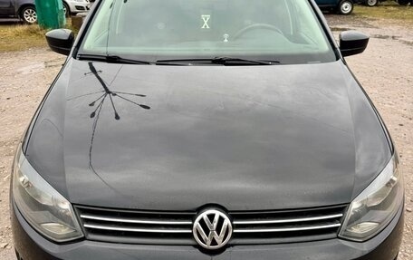 Volkswagen Polo VI (EU Market), 2011 год, 650 000 рублей, 1 фотография