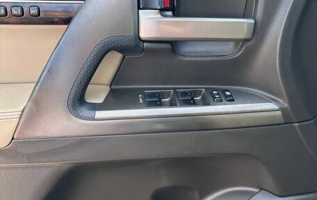 Toyota Land Cruiser 200, 2010 год, 3 200 000 рублей, 14 фотография