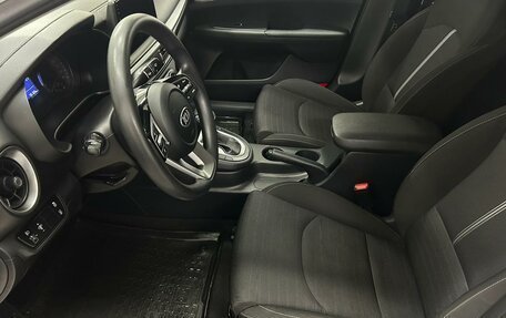 KIA Cerato IV, 2019 год, 1 740 000 рублей, 10 фотография