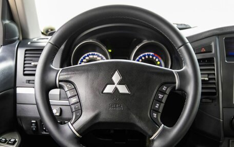 Mitsubishi Pajero IV, 2008 год, 1 598 000 рублей, 16 фотография