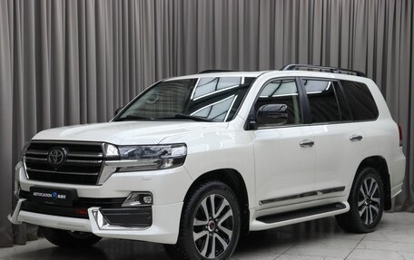Toyota Land Cruiser 200, 2019 год, 7 700 000 рублей, 1 фотография