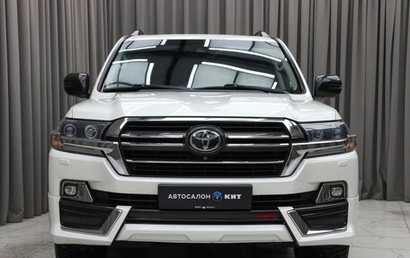 Toyota Land Cruiser 200, 2019 год, 7 700 000 рублей, 2 фотография