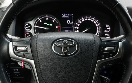 Toyota Land Cruiser 200, 2019 год, 7 700 000 рублей, 11 фотография