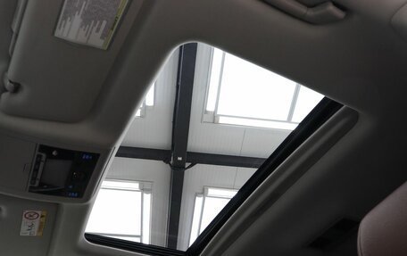 Toyota Land Cruiser 200, 2019 год, 7 700 000 рублей, 19 фотография