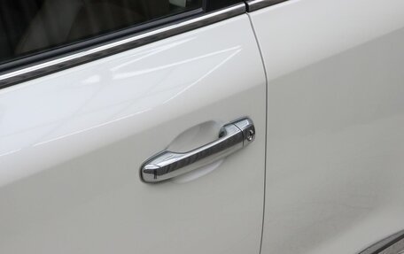 Toyota Land Cruiser 200, 2019 год, 7 700 000 рублей, 21 фотография