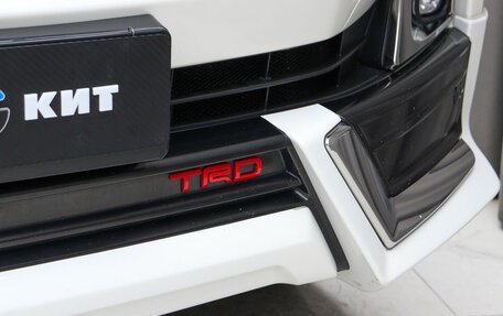 Toyota Land Cruiser 200, 2019 год, 7 700 000 рублей, 20 фотография