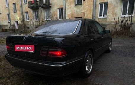 Mercedes-Benz E-Класс, 2000 год, 4 фотография