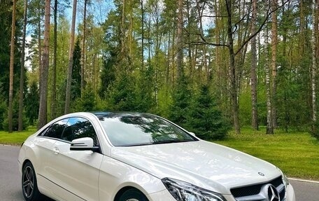 Mercedes-Benz E-Класс, 2014 год, 2 150 000 рублей, 1 фотография