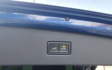 Volkswagen Tiguan II, 2021 год, 3 150 000 рублей, 17 фотография