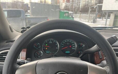 Chevrolet Tahoe III, 2012 год, 2 080 000 рублей, 11 фотография