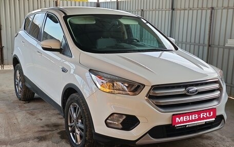 Ford Kuga III, 2017 год, 1 840 000 рублей, 3 фотография