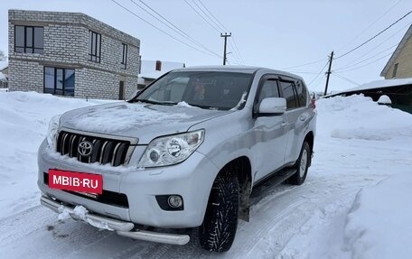 Toyota Land Cruiser Prado 150 рестайлинг 2, 2010 год, 2 550 000 рублей, 2 фотография