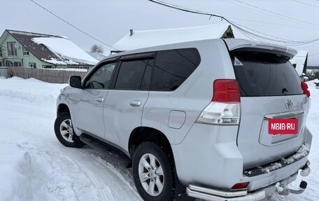 Toyota Land Cruiser Prado 150 рестайлинг 2, 2010 год, 2 550 000 рублей, 4 фотография