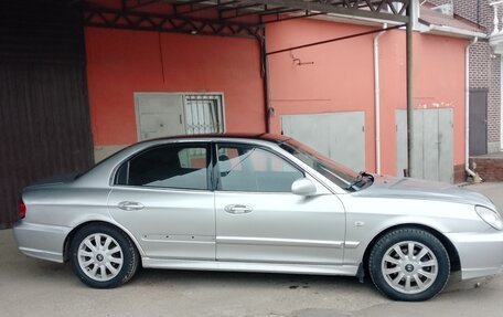 Hyundai Sonata IV рестайлинг, 2005 год, 550 000 рублей, 3 фотография