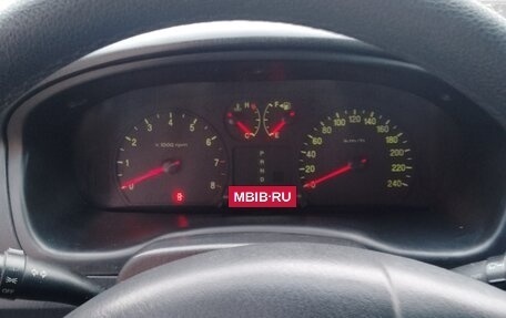 Hyundai Sonata IV рестайлинг, 2005 год, 550 000 рублей, 9 фотография