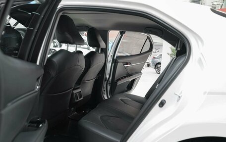 Toyota Camry, 2020 год, 2 350 000 рублей, 7 фотография