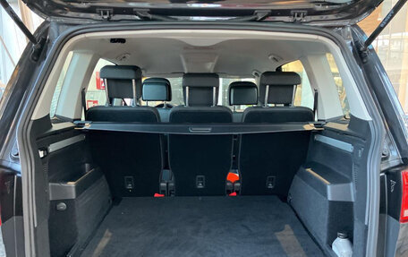 Volkswagen Touran III, 2022 год, 2 342 000 рублей, 10 фотография