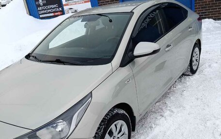 Hyundai Solaris II рестайлинг, 2017 год, 1 080 000 рублей, 9 фотография