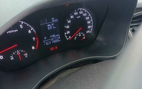 Hyundai Solaris II рестайлинг, 2017 год, 1 080 000 рублей, 13 фотография