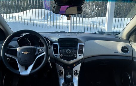 Chevrolet Cruze II, 2012 год, 649 000 рублей, 10 фотография