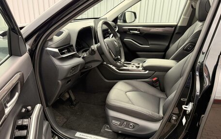 Toyota Highlander, 2025 год, 5 650 000 рублей, 17 фотография