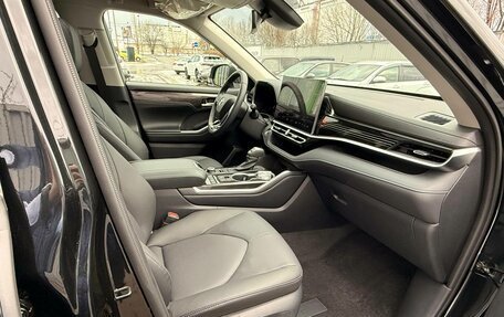 Toyota Highlander, 2025 год, 5 650 000 рублей, 32 фотография