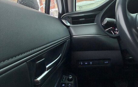 Toyota Venza, 2023 год, 4 700 000 рублей, 7 фотография