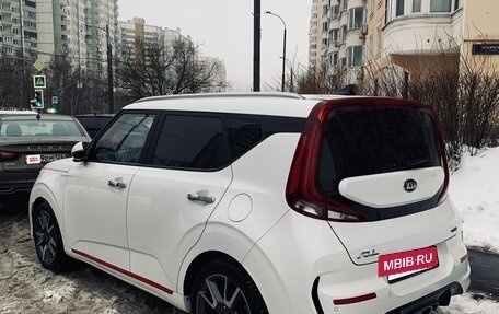 KIA Soul II рестайлинг, 2018 год, 2 300 000 рублей, 6 фотография