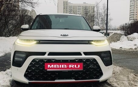 KIA Soul II рестайлинг, 2018 год, 2 300 000 рублей, 5 фотография